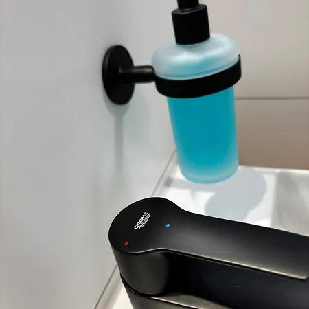 Apartment Old Oak Easystay