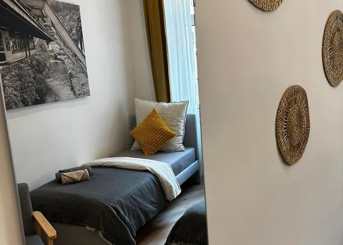 Old Oak Easystay Apartment *